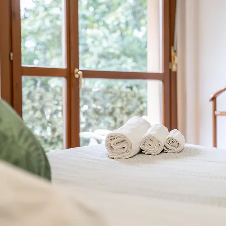 Spacious Bright Near Center And With Air Conditioning * 레코